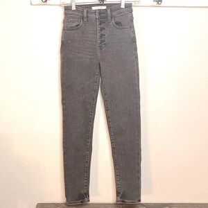 Brand new Buckle Willow & Root Charcoal Mom Jean.